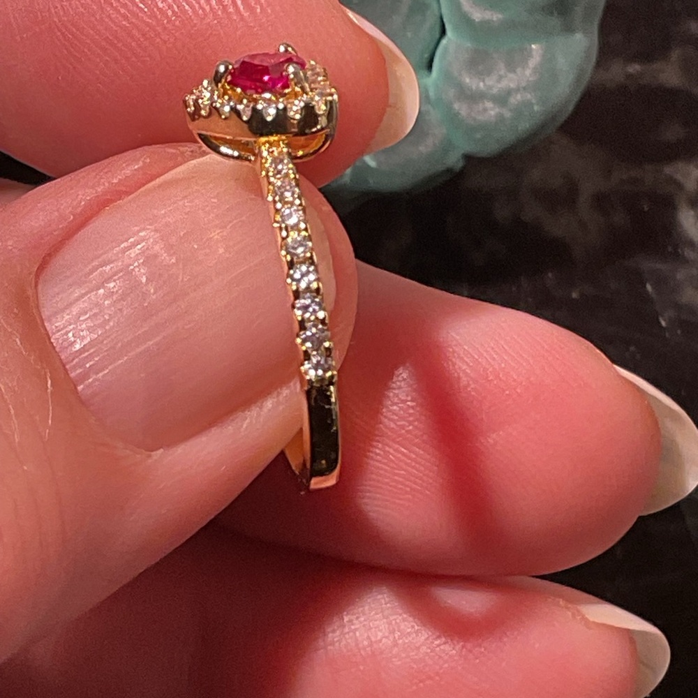 Ruby Heart Ring 7 - Picture 4 of 7
